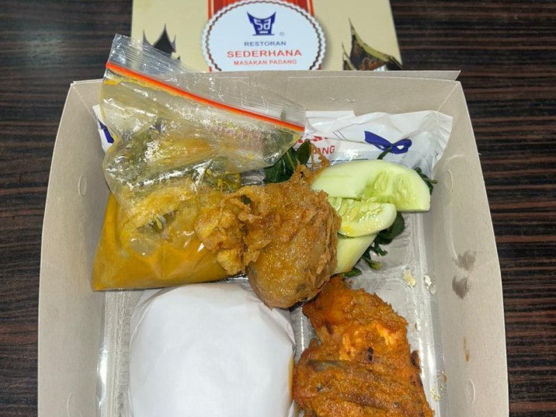 PAKET AYAM BAKAR PERKEDEL
