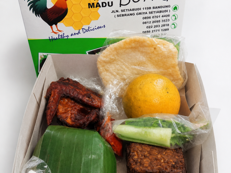 Paket 1 Nasi Timbel Ayam Madu + Jeruk
