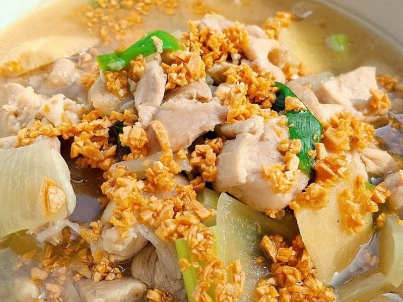 Nasi soup ayam hainam 
