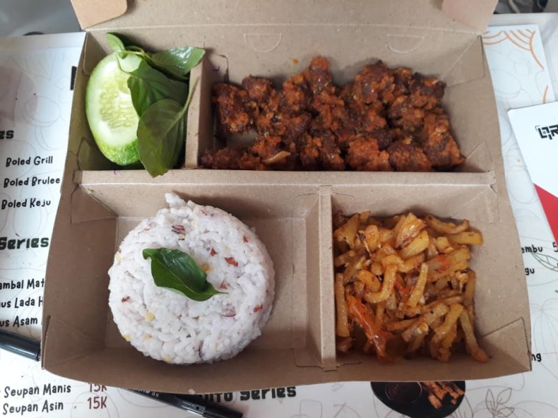 Nasi Oseng Ayam Mercon